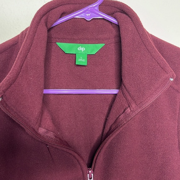 Dip Women’s Burgundy Fleece Vest - Picture 2 of 3